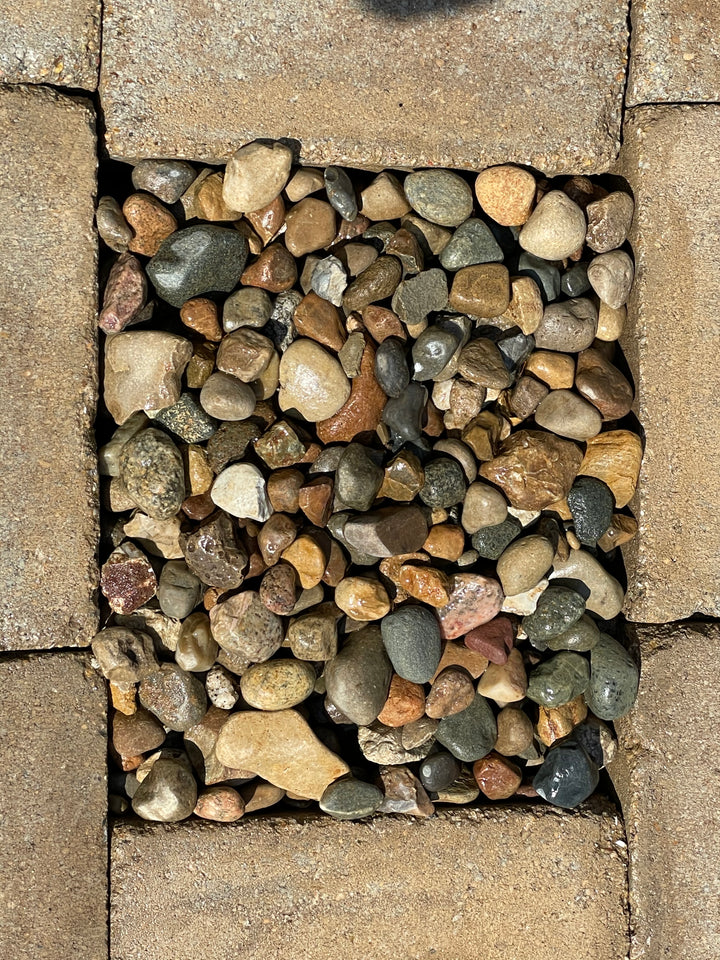 Iowa Rainbow Decorative Bagged Gravel (¾"–1½")